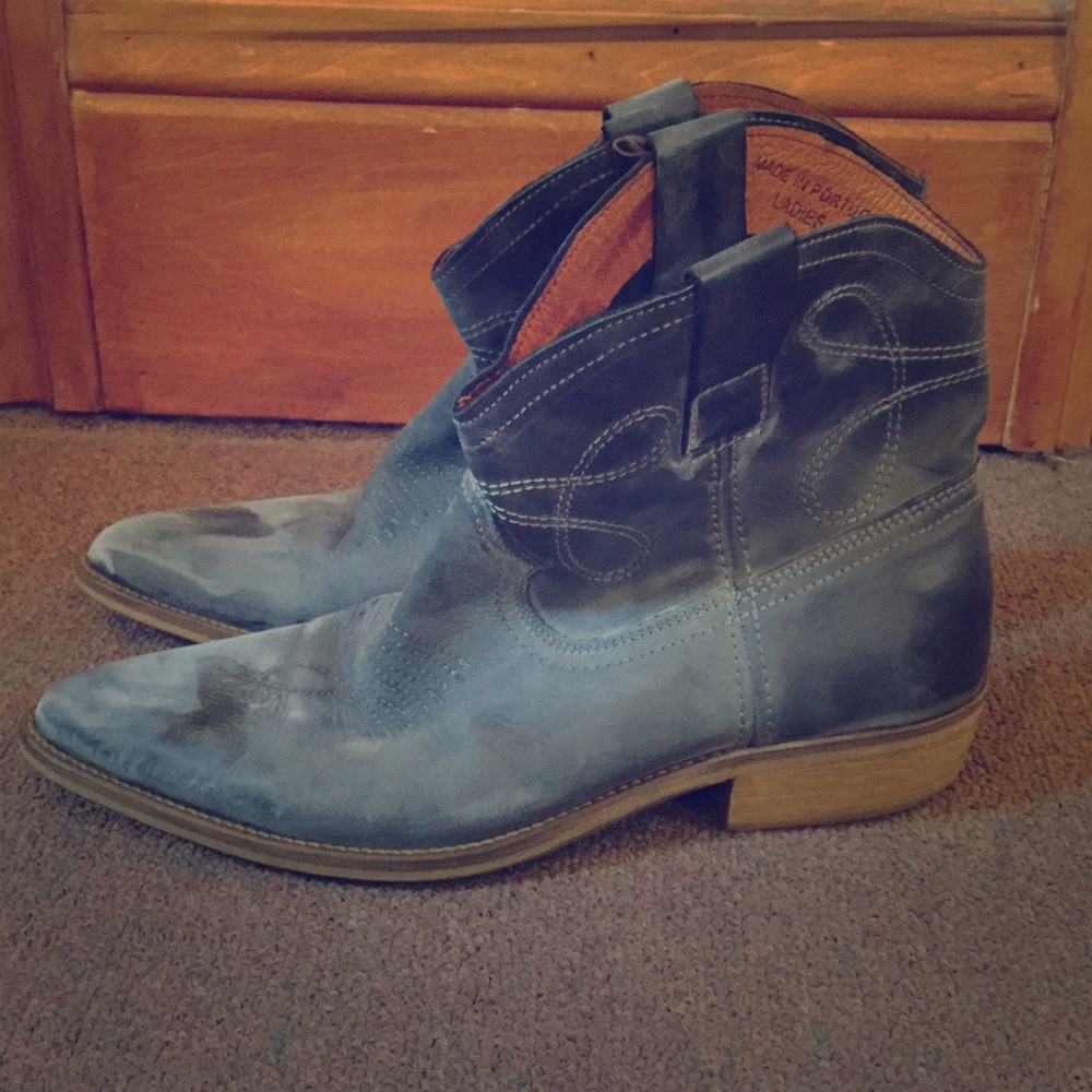 Steve Madden Grey Leather Cowgirl Booties
