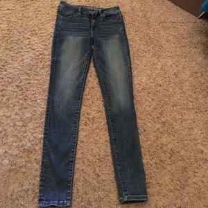 Brand new! Sz 4 AE High rise jegging.