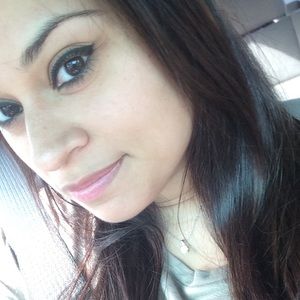 Meet your Posher, Vanessa