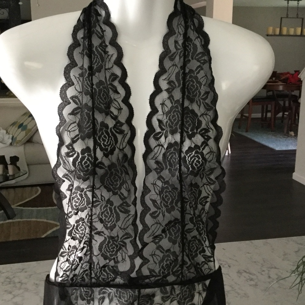 🎄Gorgeous !  HOST PICK DEC 26. Best in Boutiques - Picture 3 of 4