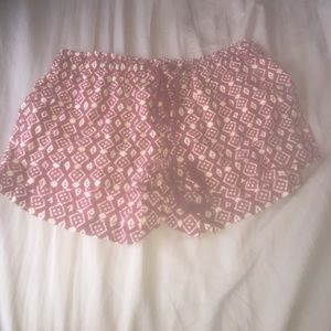 RED AND WHITE TRIBAL SHORTS *LARGE*