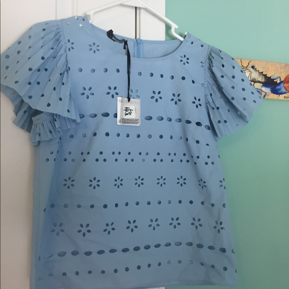 NWT Moschino top size 40 European