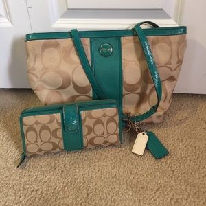 Coach purse and wallet set