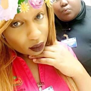 Meet your Posher, Stephany