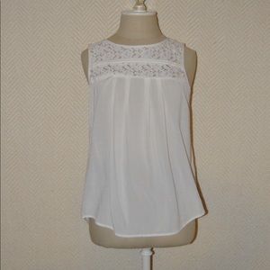 Off white shirt from LOFT size SP