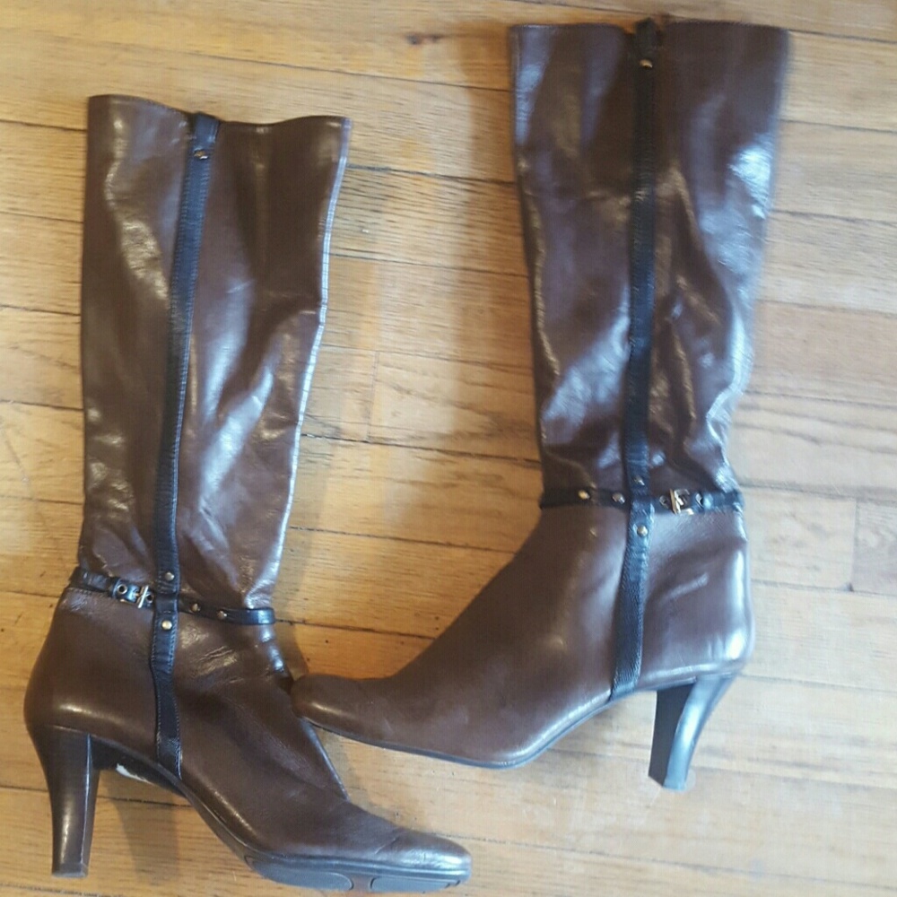 *New Listing* Liz Claiborne Flex boots