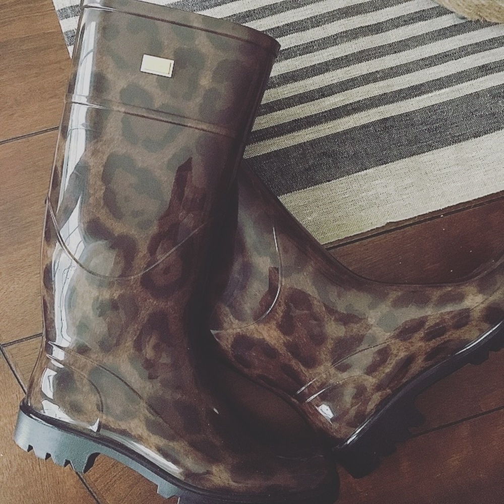 AUTHENTIC Dolce & Gabbana Leopard Rainboots