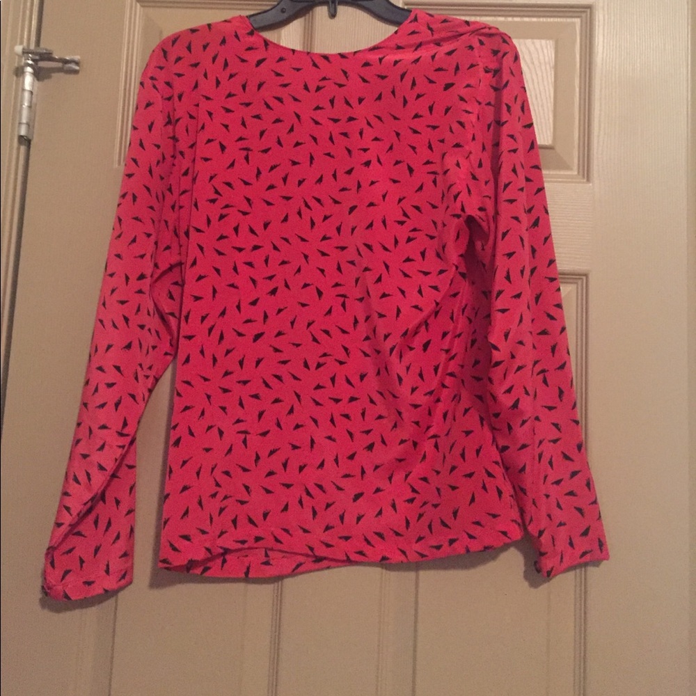 ❤️🖤Black & Red Vintage Shirt