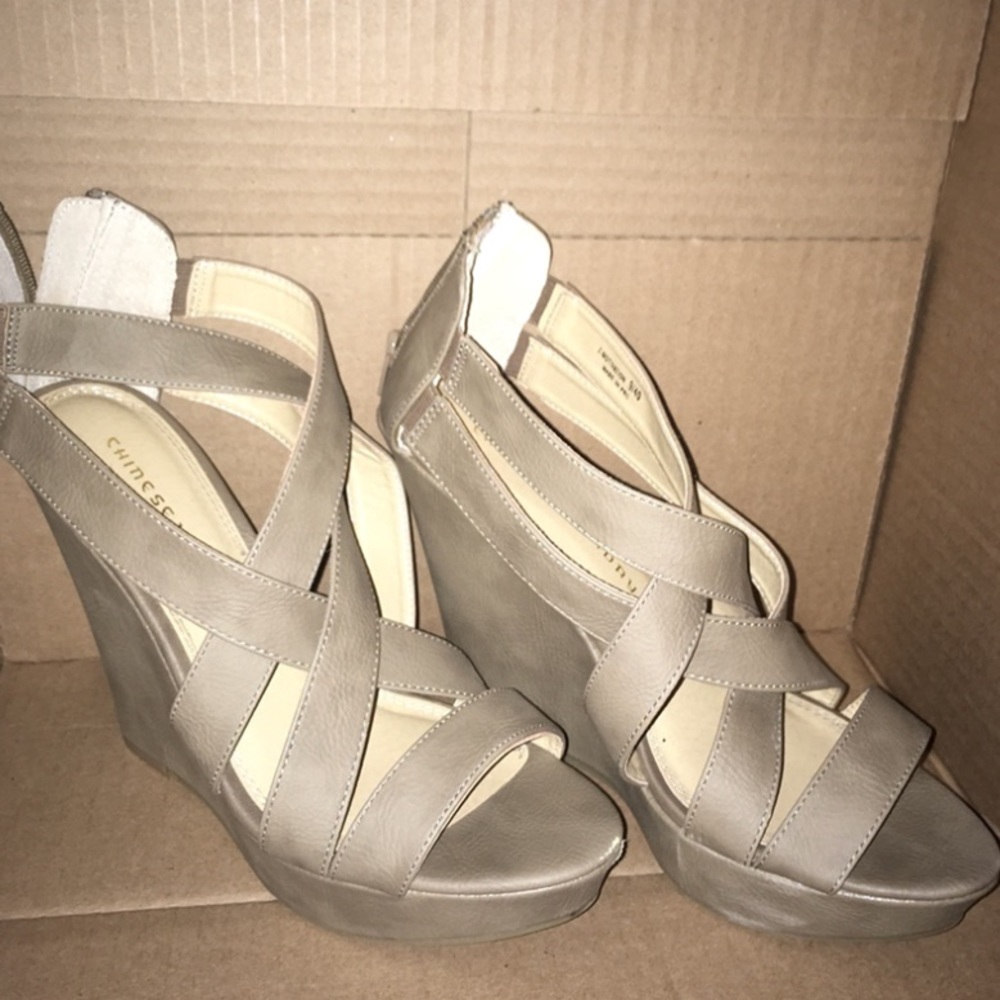 Gray Wedges - image 1