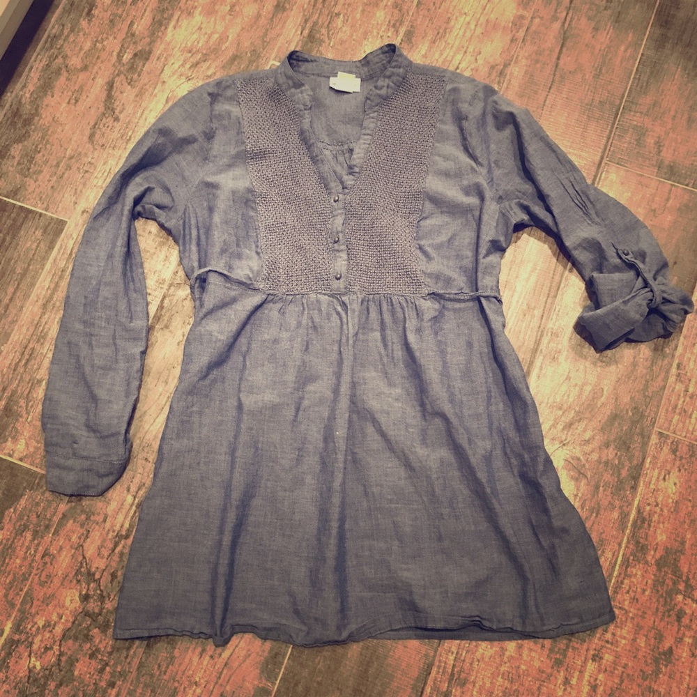 Motherhood Maternity Chambray top