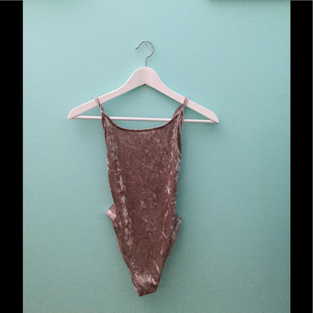 Tillys xsmall gold velvet bodysuit