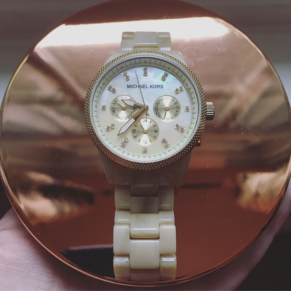 Michael Kors Jetset Mother Of Pearl Women's Watch
