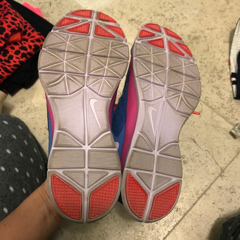Nike sneakers - Picture 3 of 6