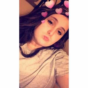 Meet your Posher, Kenzie