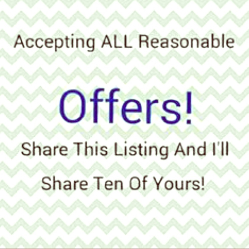 Accepting all reasonable offers!💕