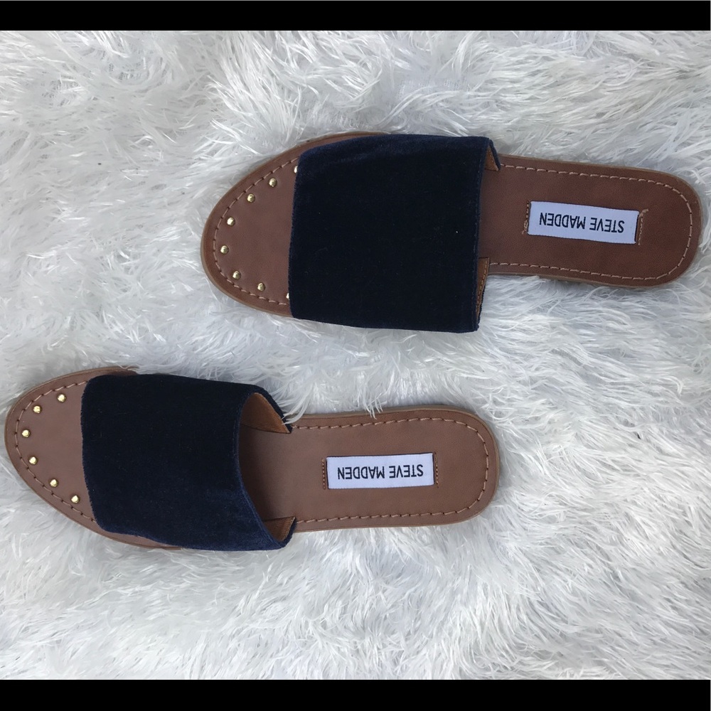 NWOB Steve Madden Mishelle Velvet Flat Sandal - Picture 5 of 5