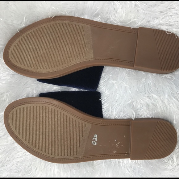 NWOB Steve Madden Mishelle Velvet Flat Sandal - Picture 4 of 5