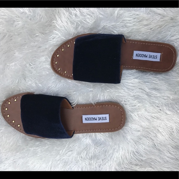 NWOB Steve Madden Mishelle Velvet Flat Sandal - Picture 5 of 5