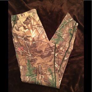 💥Under Amour Real Tree Leggings💥