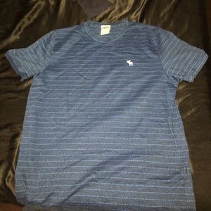 Abercrombie & Fitch t shirt size L