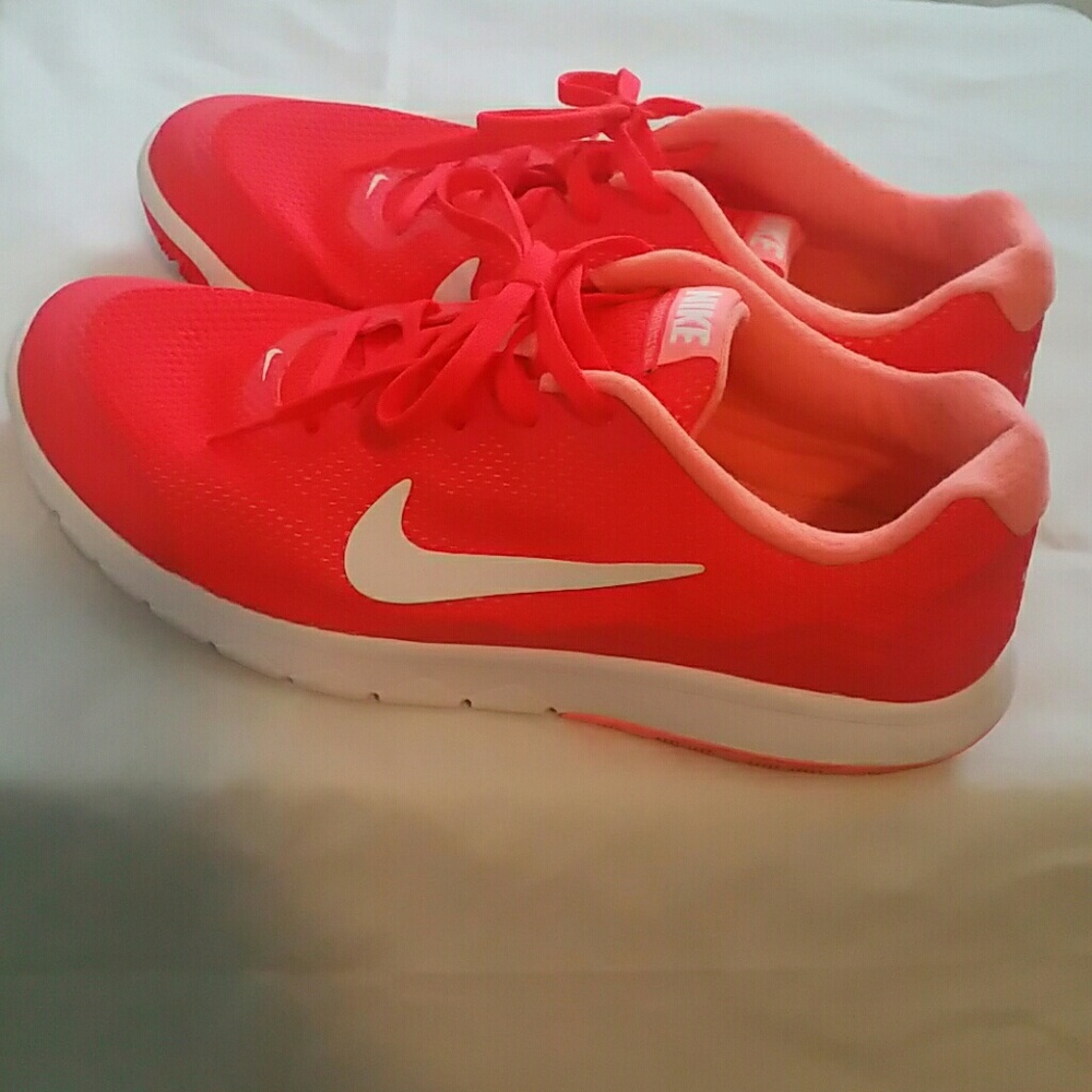 🌟Like New🌟Nike Flex Exp. RN 4, Women's Size 8.5