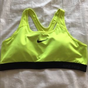 Nike Pro Sports Bra