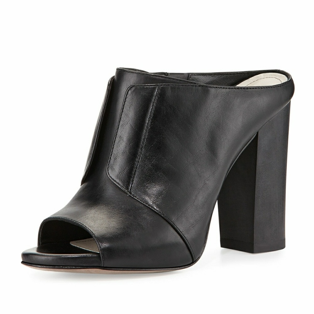 💥🦄 POUR LA VICTOIRE Black Eva Leather Mule Heel