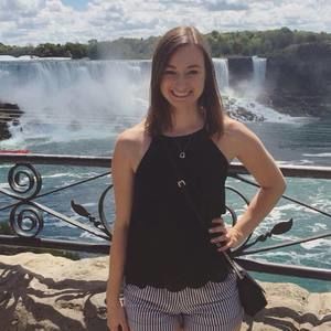 Meet your Posher, Laura