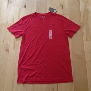 Old Navy active large red t-shirt
