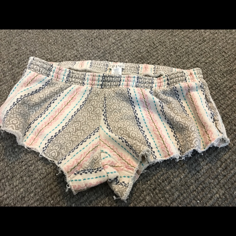 Billabong bohemian booty shorts