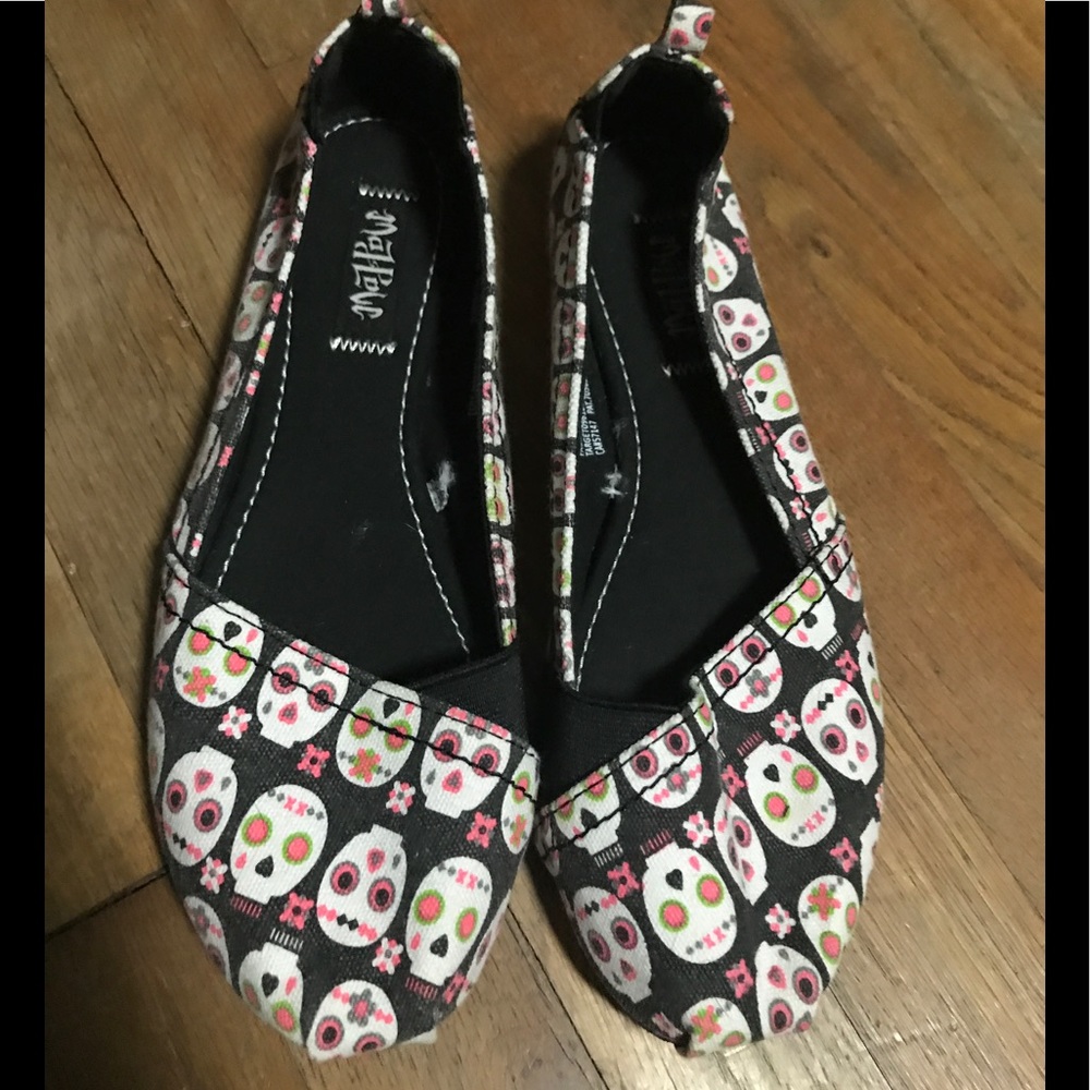 MadLove Skull Flats 8 ModCloth Halloween Shoes
