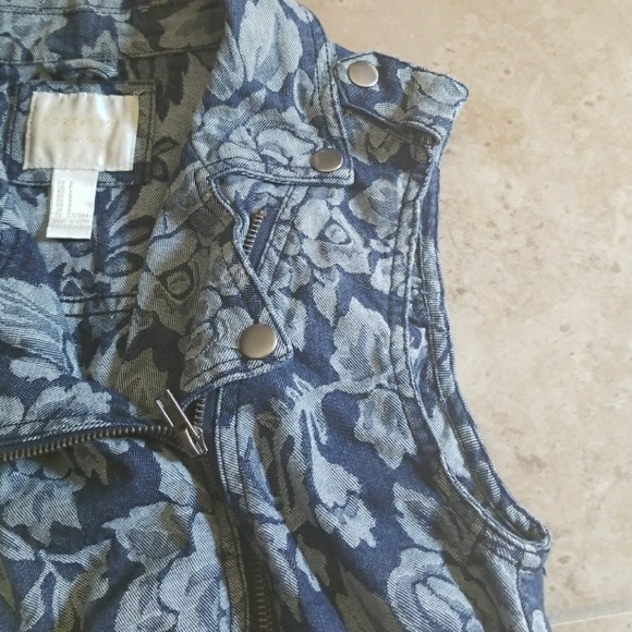 Forever 21 | Floral Denim Vest - Picture 4 of 6
