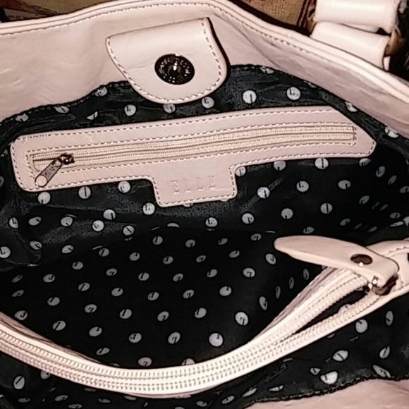 Blush purse with bow! - Picture 4 of 8