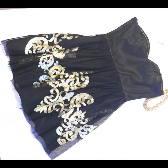 # Gorgeous Adrianna Papell Strapless Black Tulle Short Dress With Gold Sequins - Picture 6 of 8