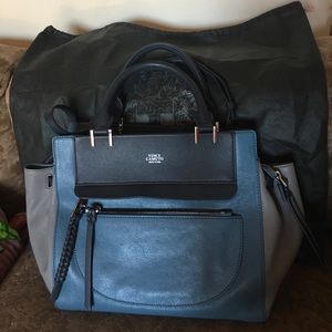 NWT✨Vince Camuto Ayla Satchel. NEW!✨