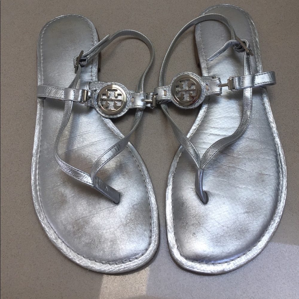 TORY BURCH SILVER THONG SANDLES