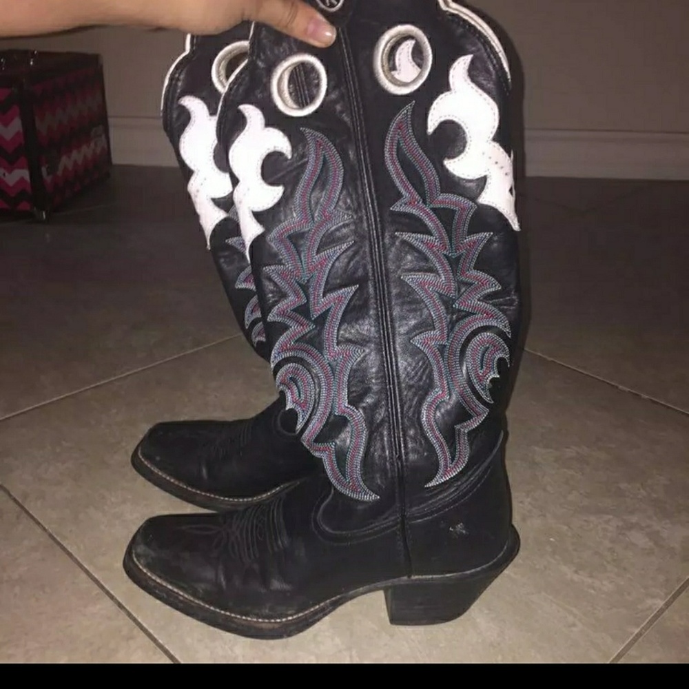 I am searching for a pair of boots like this and a