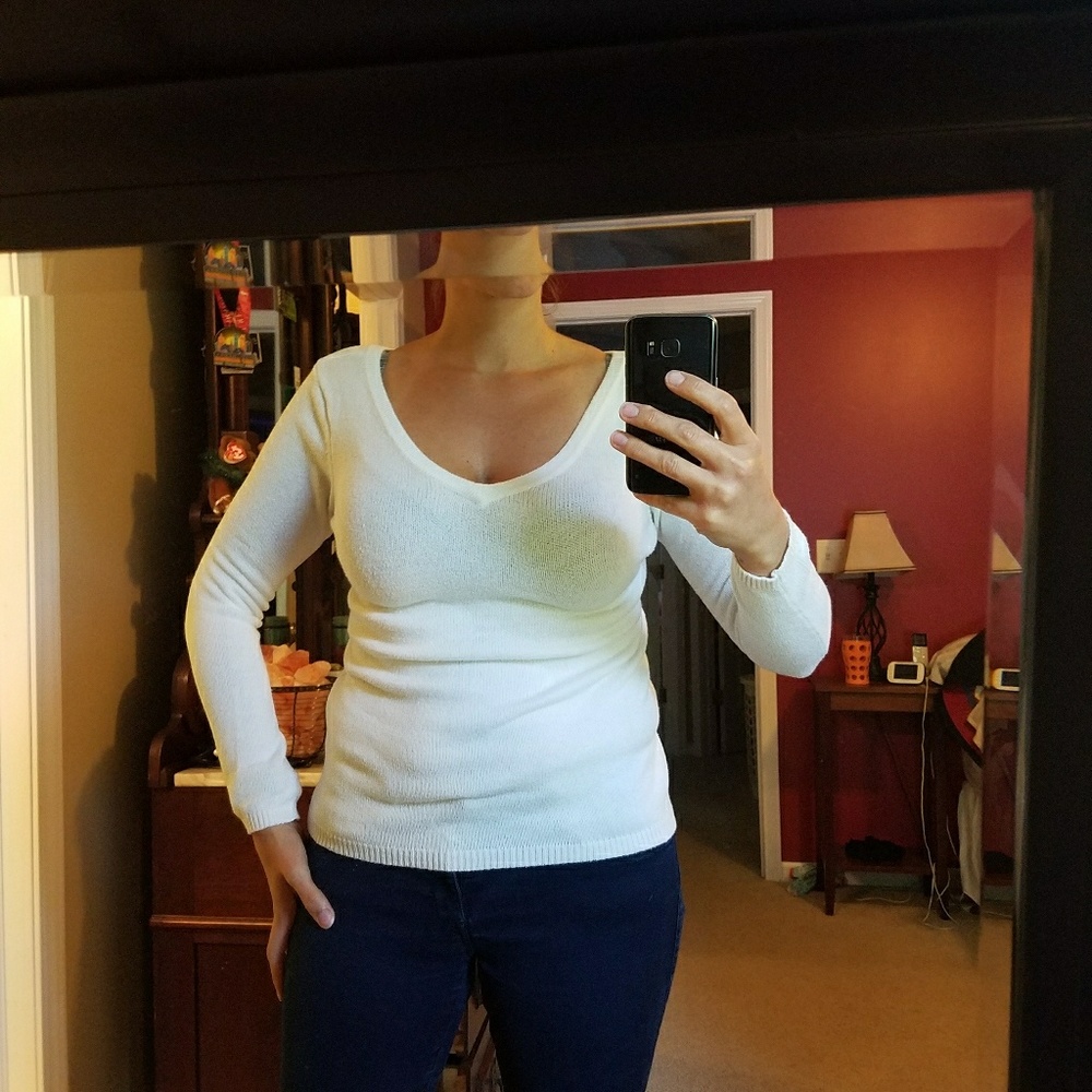 White vneck sweater