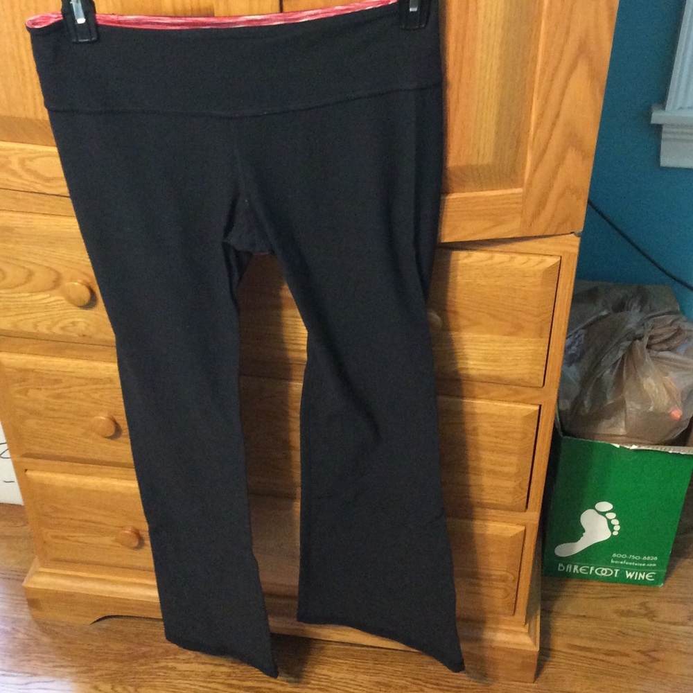 Lululemon yoga pants