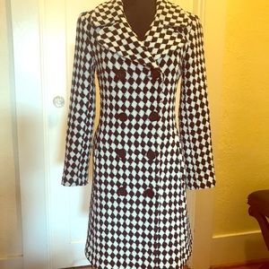 EUC TRINA TURK HOUNDSTOOTH COAT!! Sz 4