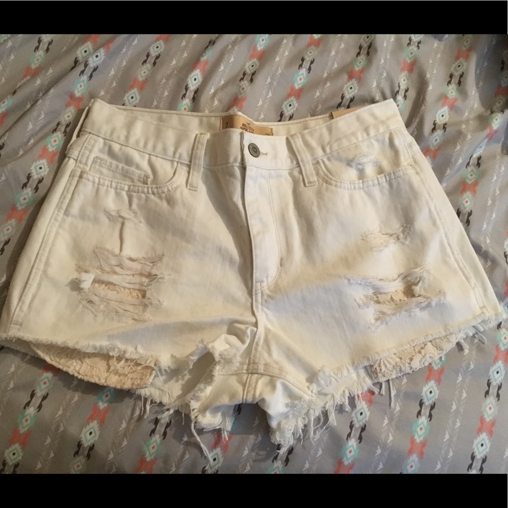 Hollister distressed shorts