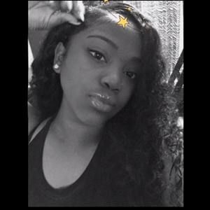 Meet your Posher, Janieya