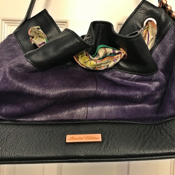 LIKE NEW La Gioe di Toscana by Sharon Gioe fur bag - Picture 2 of 11