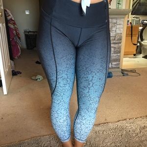 CALIA Carrie Underwood leggings! XS