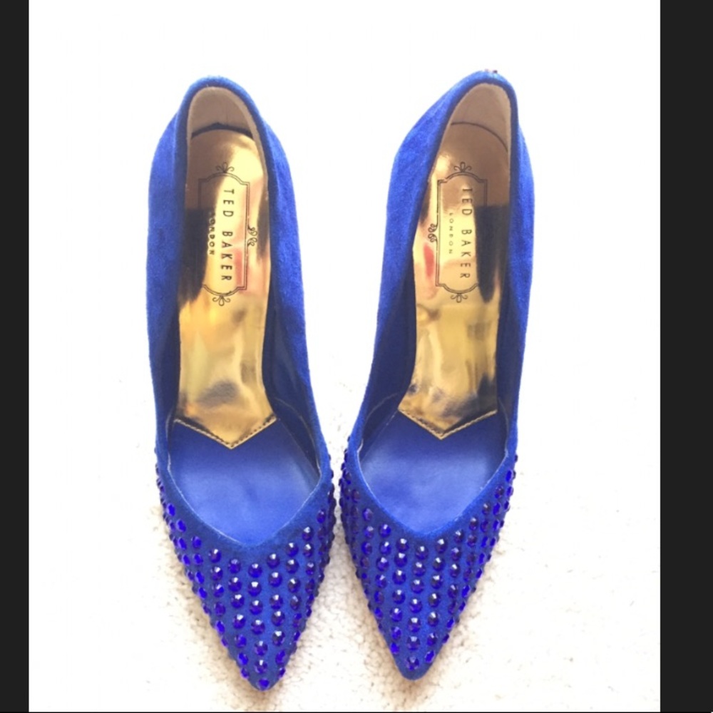 Ted Baker Blue Studded Suede Heels
Pointed Toe