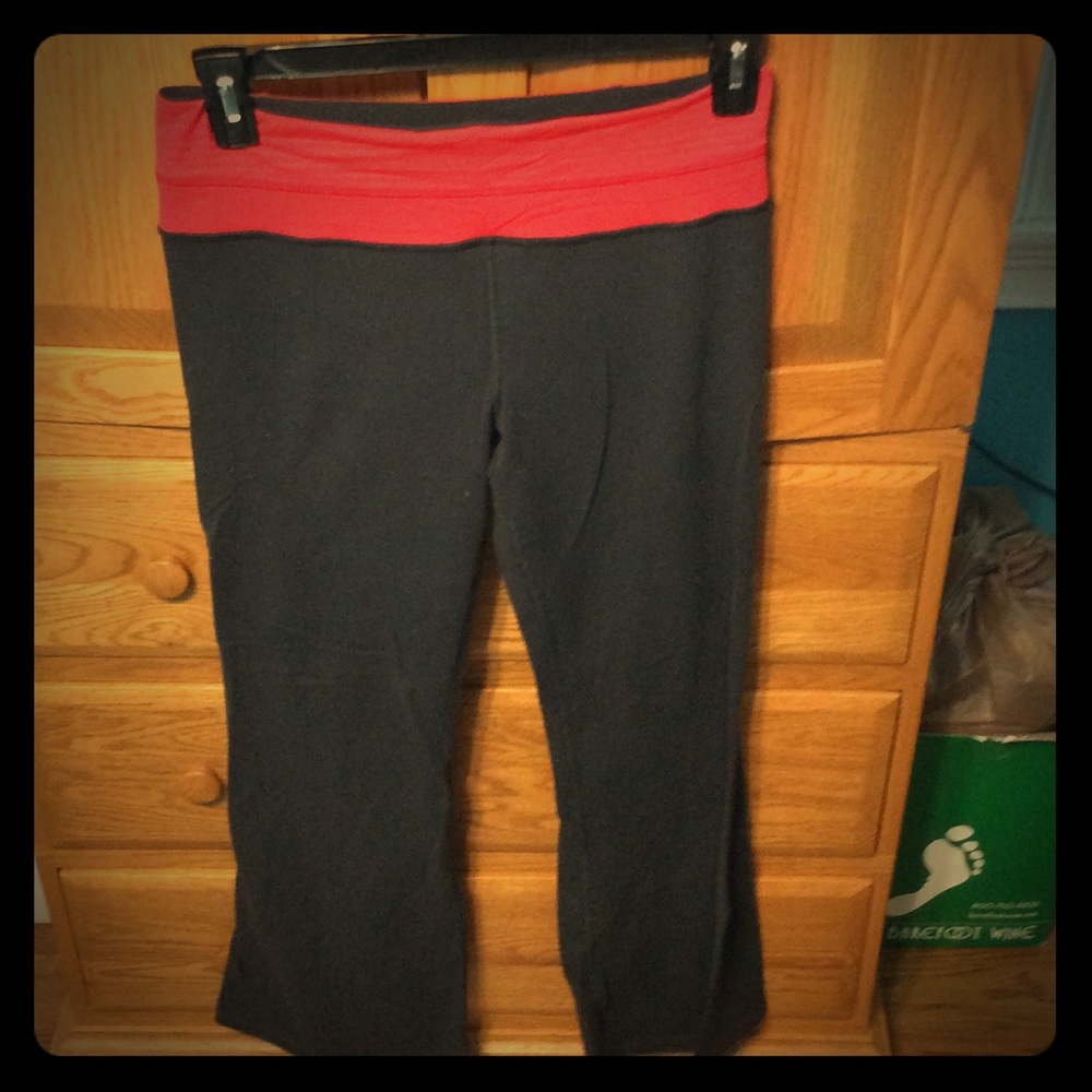 Lululemon yoga pants