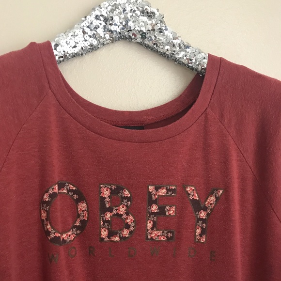 Obey pullover - Picture 2 of 3