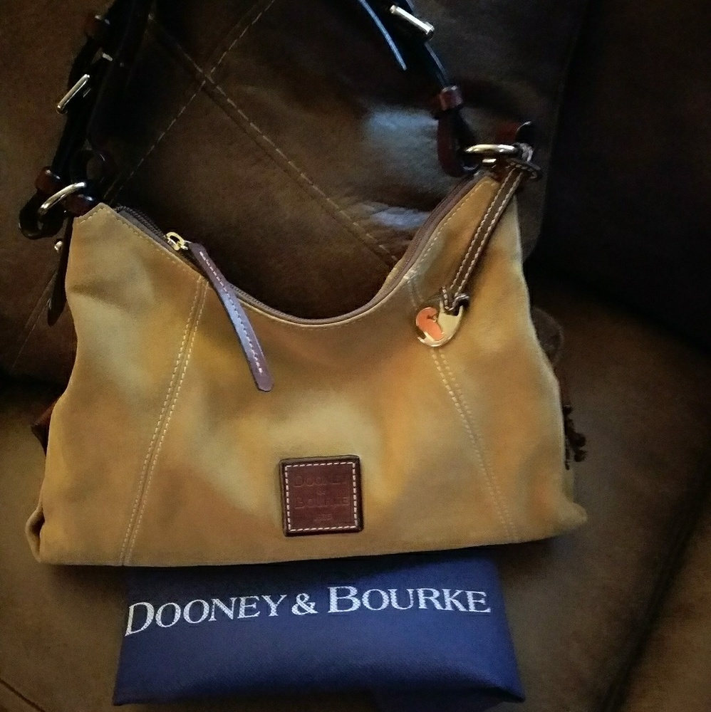 Dooney & Bourke
