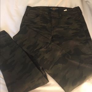 Lucky Brand Camo Jeans