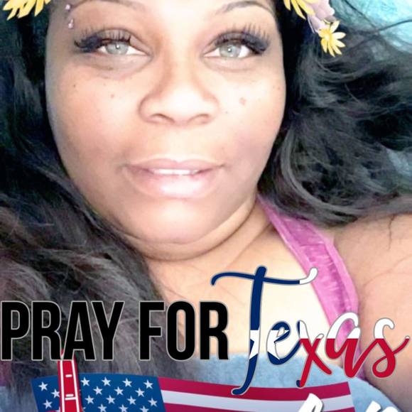 Meet your Posher, Angelia - Picture 1 of 1